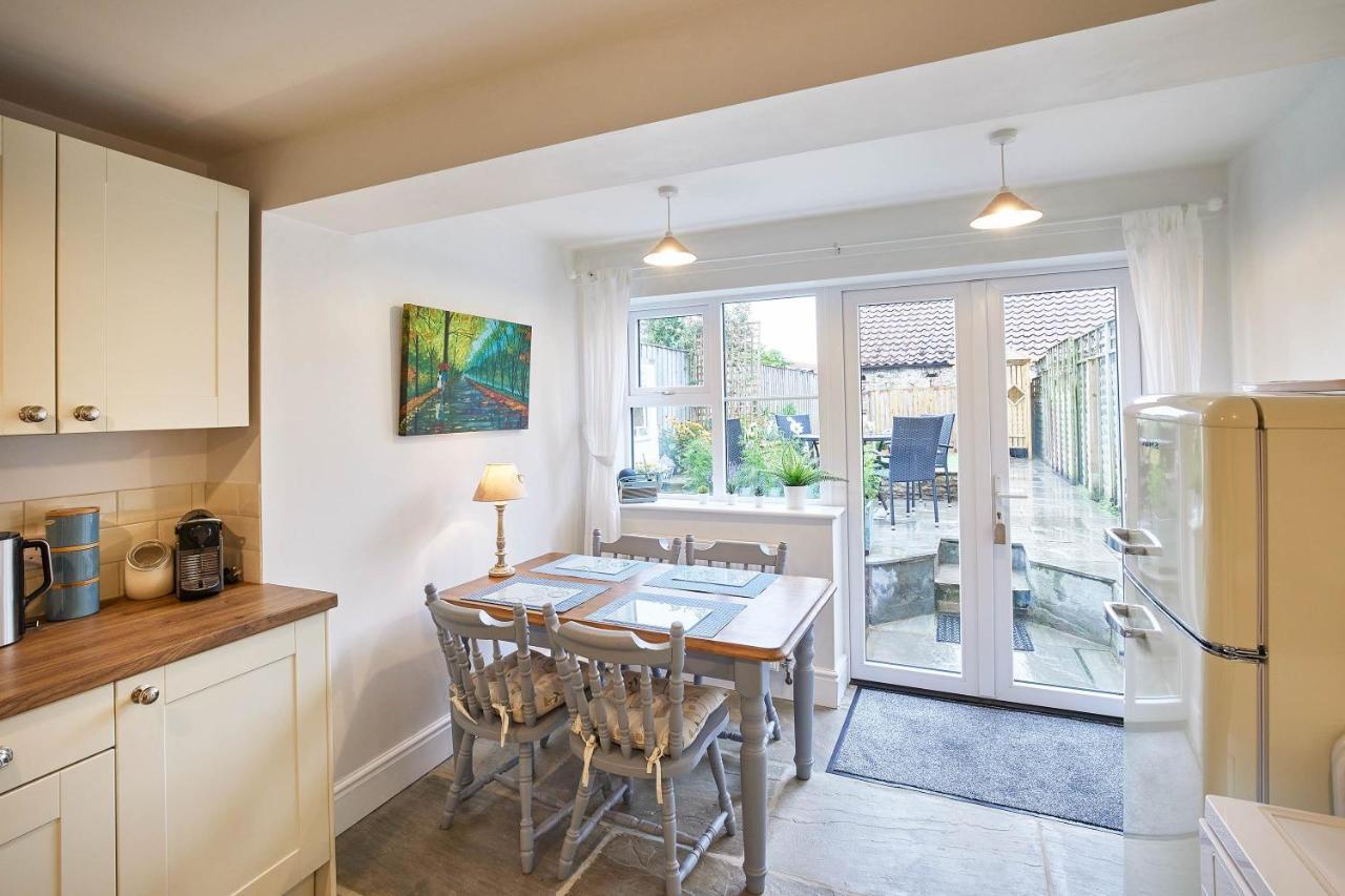 Host & Stay - Willow Cottage Helmsley Exteriör bild